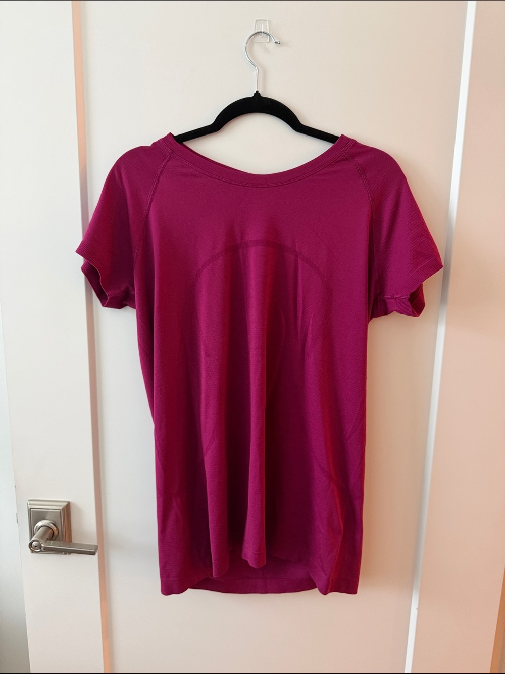Lululemon Swiftly Tech Performance Tee - Picture 2 of 4